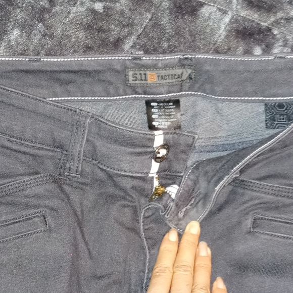 5.11 Tactical Concealed Carry Pants Size 4 - Picture 2 of 3